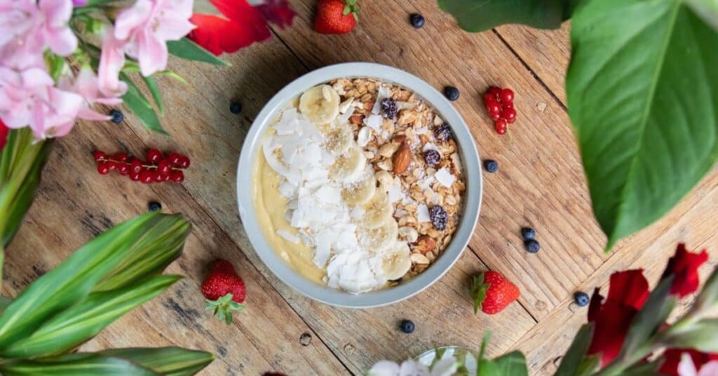 Greek Yogurt & Nut Power Bowl